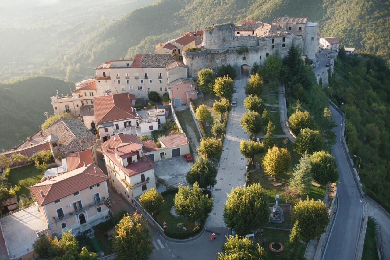 Albergo Diffuso Sotto Le Stelle Picinisco ภายนอก รูปภาพ